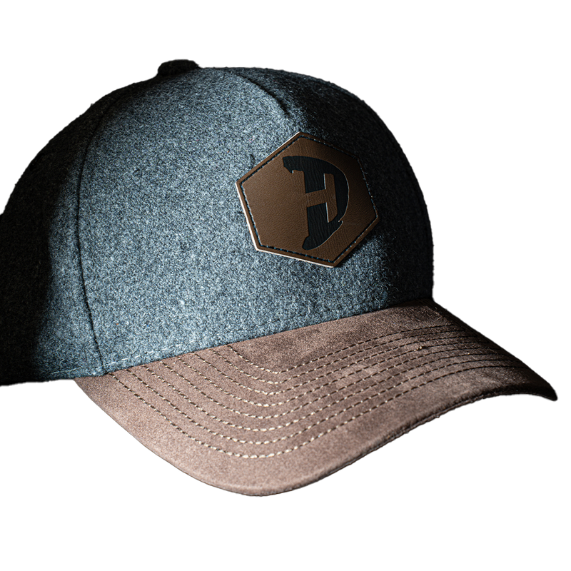 Load image into Gallery viewer, Vintage Leather Cap
