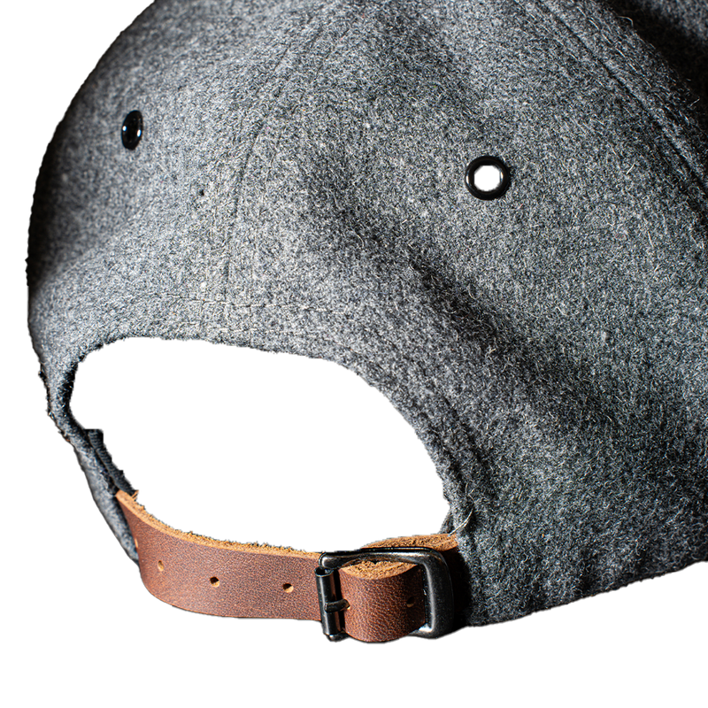 Load image into Gallery viewer, Vintage Leather Cap
